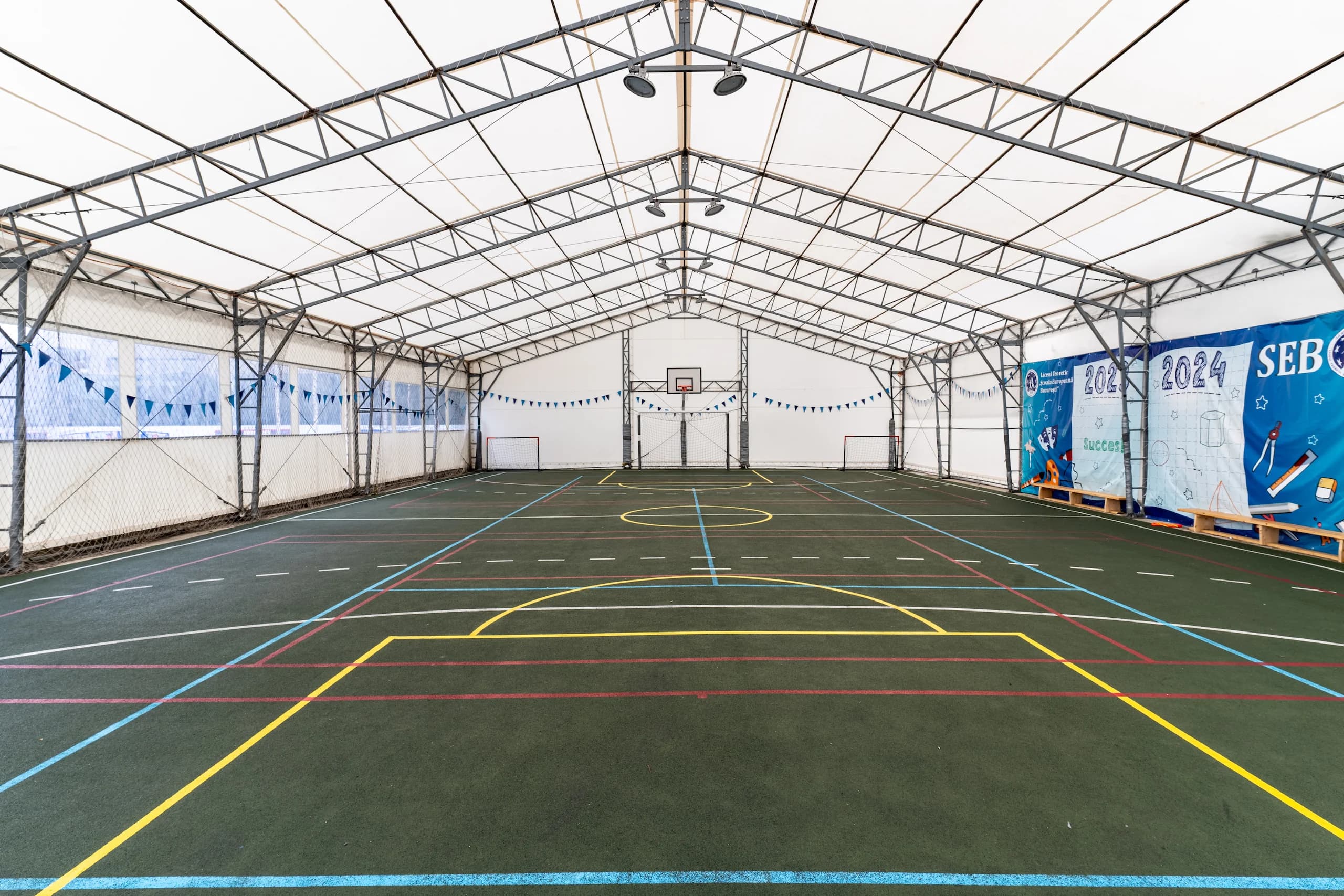 Teren de sport acoperit