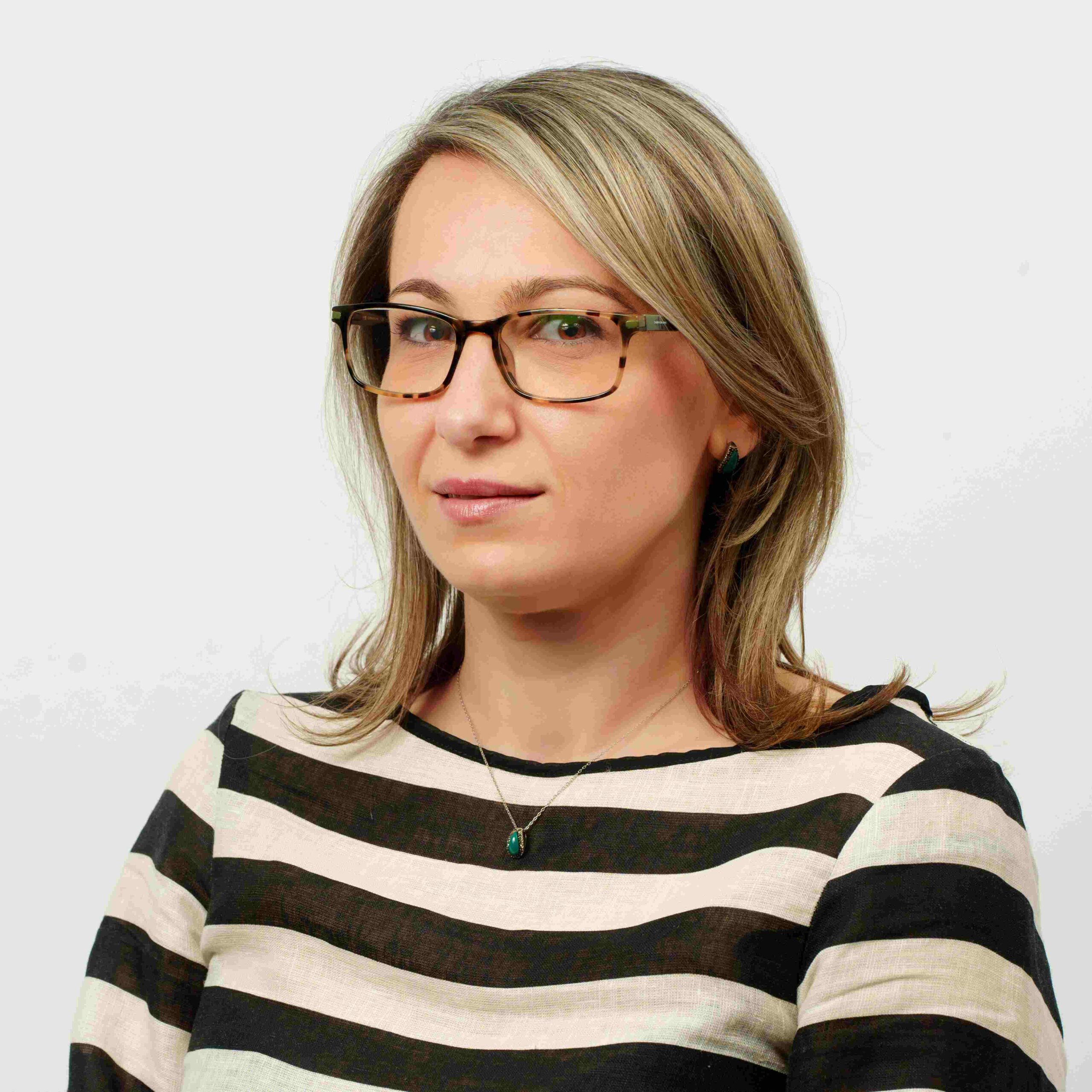 Iuliana Dobrescu